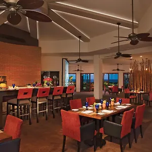 Resort Altitude At Krystal Grand, Cancun